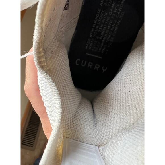 Under Armour Curry Flow white running shoes, youth boys size 4 - Picture 8 of 16